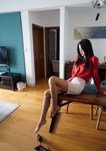 三个男人躁一个女人免费视频_4K免费在线观看