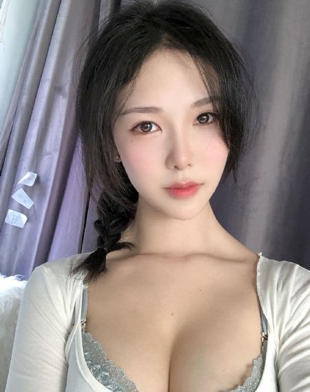 亚洲av美足电影在线_720全集免费播放