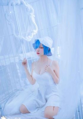 美女视频免费一区二区_超清电影在线看