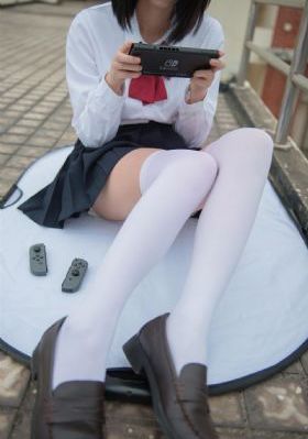 美女黄av_1080P高清视频播放